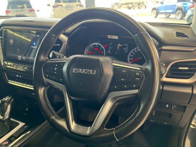 ISUZU D-MAX CAB4 1.9 ZP-AT HI-LANDER ปี 2023 (กบ610)