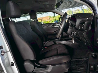 D-Max 4 ประตู 2024 มือสอง