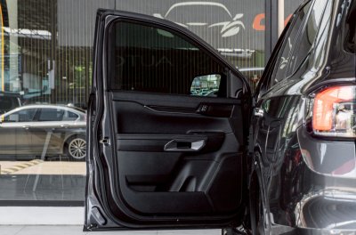 Everest Titanium+ มือสอง