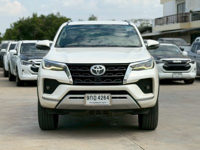 Toyota Fortuner มือสอง