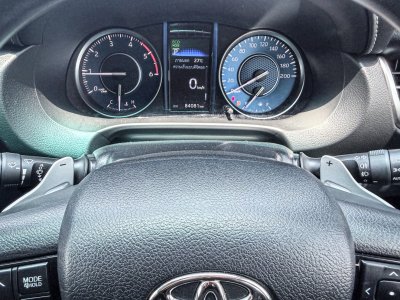 toyota fortuner มือสอง