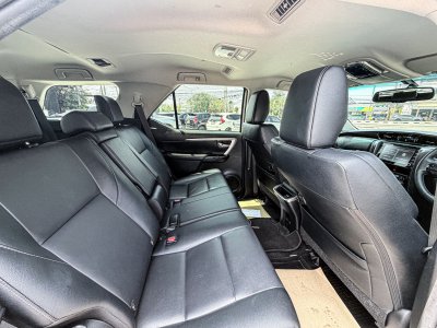 toyota fortuner มือสอง