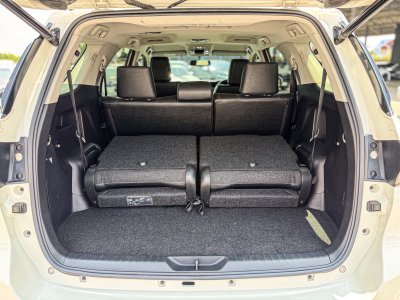 toyota fortuner มือสอง