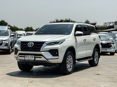 toyota fortuner มือสอง