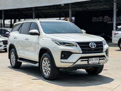 toyota fortuner มือสอง