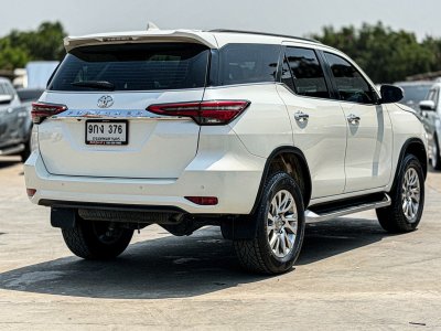 toyota fortuner มือสอง