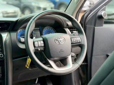 Toyota Fortuner มือสอง