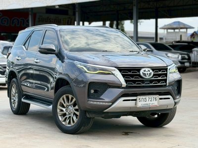 Toyota Fortuner มือสอง