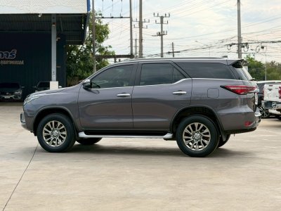 Toyota Fortuner มือสอง