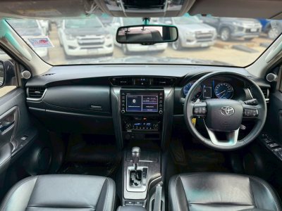 Toyota Fortuner มือสอง
