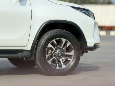 Fortuner Leader มือสอง