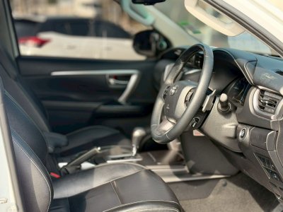 Fortuner Leader มือสอง