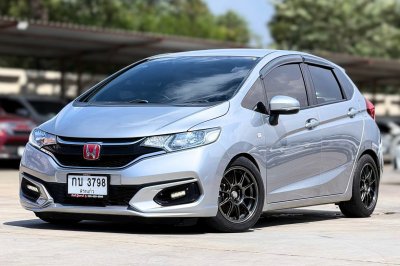 HONDA JAZZ GK 1.5 V ปี 2018 (กบ 3798 )