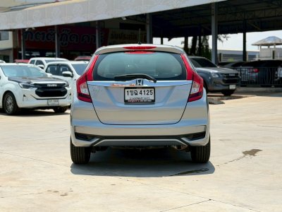 honda jazz มือสอง