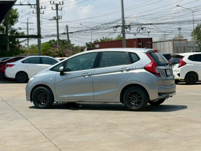 honda jazz มือสอง