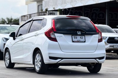 HONDA JAZZ GK 1.5 S ปี 2019  (ขษ 42)