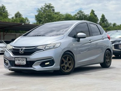 HONDA JAZZ 1.5 V AT ปี 2019  (8กณ 5241)