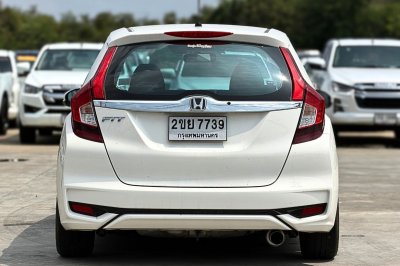 HONDA JAZZ 1.5 S ปี 2021 (2ขย 7739)