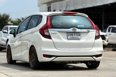 HONDA JAZZ 1.5 S ปี 2021 (2ขย 7739)