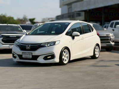 HONDA JAZZ GK 1.5 VPLUS AT ปี 2017