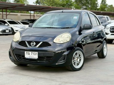 Nissan March มือสอง