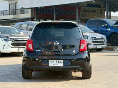 Nissan March มือสอง