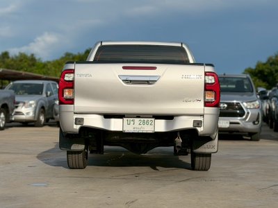 TOYOTA HILUX REVO SMART CAB 2.4 MID Z-EDITION EURO 5 MT ปี 2024 (บร2862)