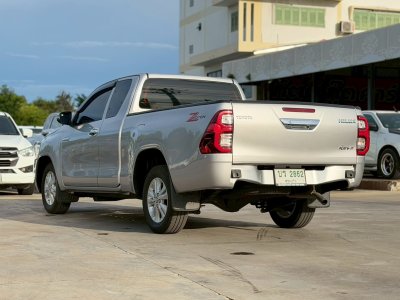 TOYOTA HILUX REVO SMART CAB 2.4 MID Z-EDITION EURO 5 MT ปี 2024 (บร2862)