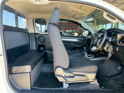 Revo Prerunner 2023 มือสอง