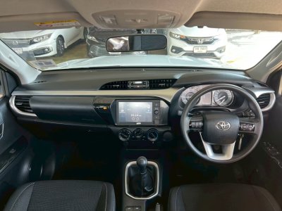 Revo Prerunner 2023 มือสอง