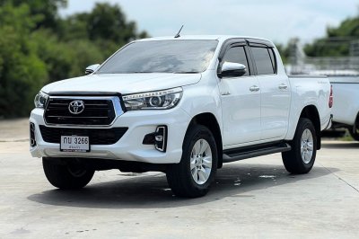 TOYOTA HILUX REVO DOUBLE CAB 2.4 G PRERUNNER NAVIGATOR ปี 2018 (กบ 3266)