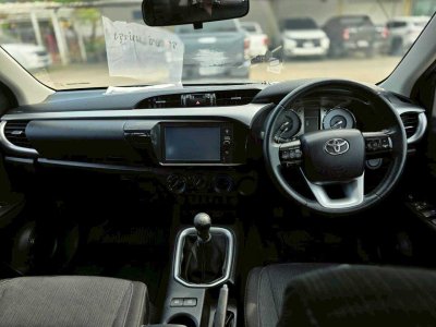 Revo 4 ประตู มือสอง