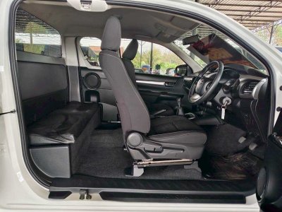 Revo Z Edition รถมือสอง