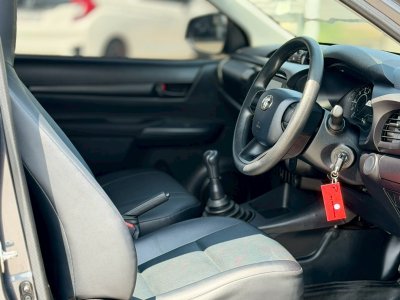 Revo ตอนเดียว 2.8 มือสอง