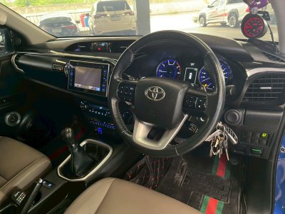 TOYOTA HILUX REVO 2.4 DOUBLE CAB PRERUNNER G ปี 2017