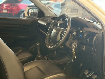 กระบะตู้ทึบ มือสอง