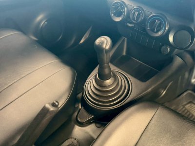 กระบะตู้ทึบ มือสอง