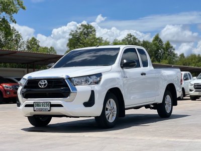 TOYOTA HILUX REVO SMART CAB 2.4 Z EDITION ENTRY ปี 2022 (3ฒผ 9236)