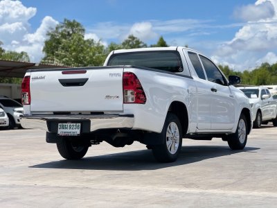 TOYOTA HILUX REVO SMART CAB 2.4 Z EDITION ENTRY ปี 2022 (3ฒผ 9236)