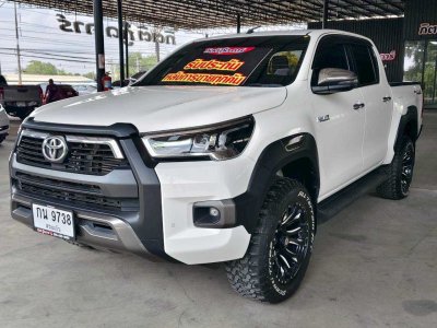 Revo Prerunner มือสอง