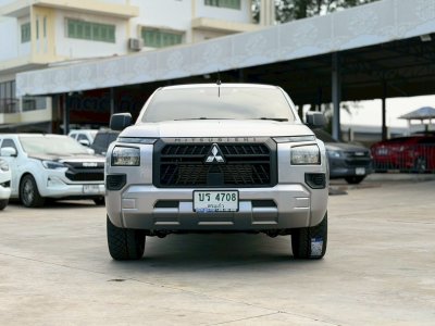 mitsubishi-triton