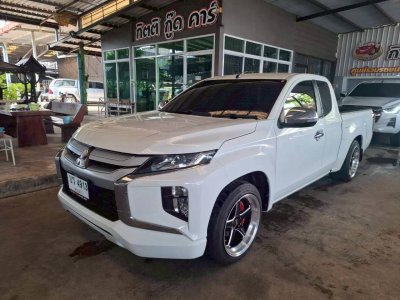 MITSUBISHI TRITON 2.5 MEGA CAB GLX ปี 2021