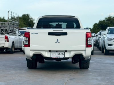 MITSUBISHI TRITON DOUBLE CAB 2.5 GLX MT ปี 2022 (กบ5535)