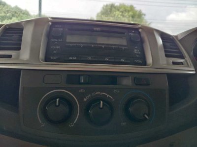 Vigo 4 ประตู มือสอง