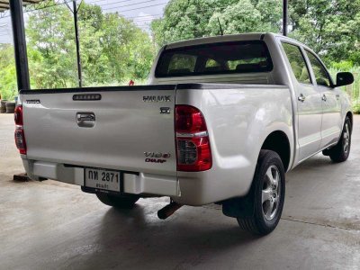 Vigo 4 ประตู มือสอง