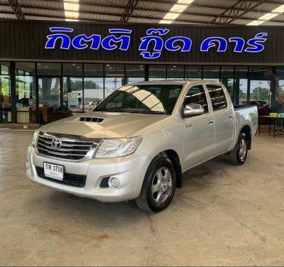 TOYOTA HILUX VIGO CHAMP DOUBLE CAB 2.5 J ปี 2013 (กท3708)