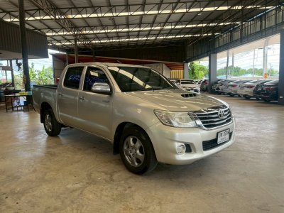 TOYOTA HILUX VIGO CHAMP DOUBLE CAB 2.5 J ปี 2013 (กท3708)