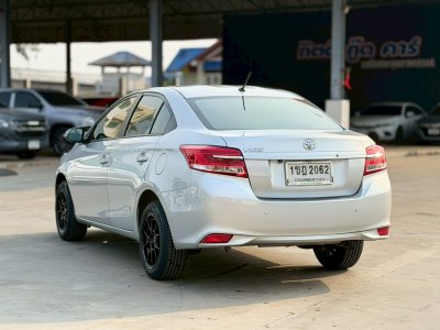 Toyota Vios 2020 สีเทา มือสอง