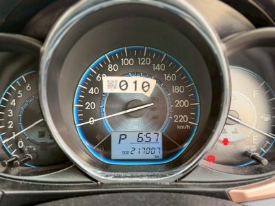 Toyota Vios 1.5 Mid ปี 2020