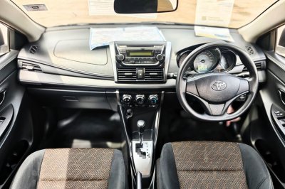 TOYOTA VIOS 1.5 ENTRY ปี 2021 ( 2ขค 2076 )